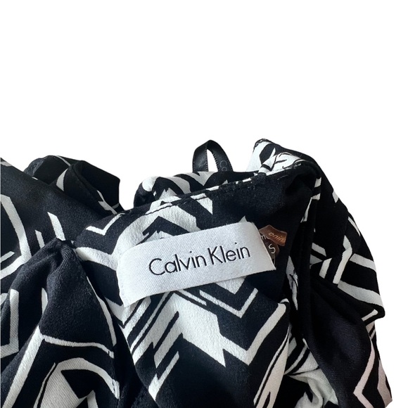 Top - Picture 4 of 4